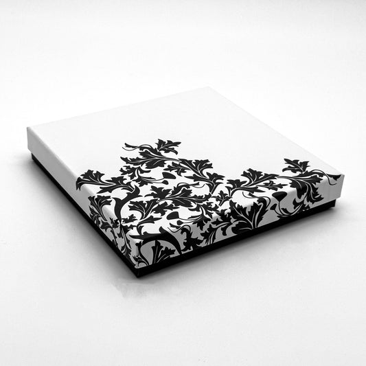 Lyon Plus | Monochrome Floral Necklace Box (Pack of 10)