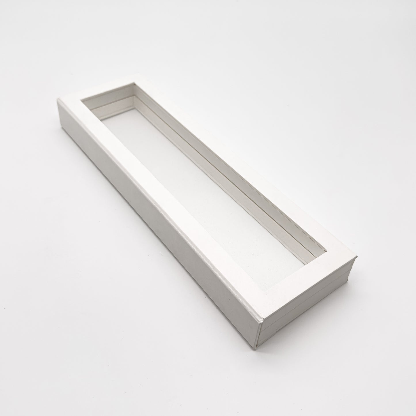 Cairo | White Floating Frame Bracelet Case (Pack of 1)