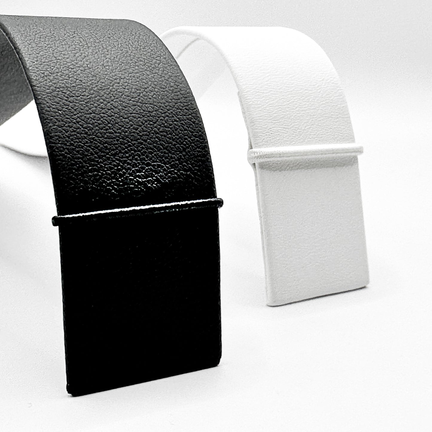 Bracelet Display Stand | Black / White