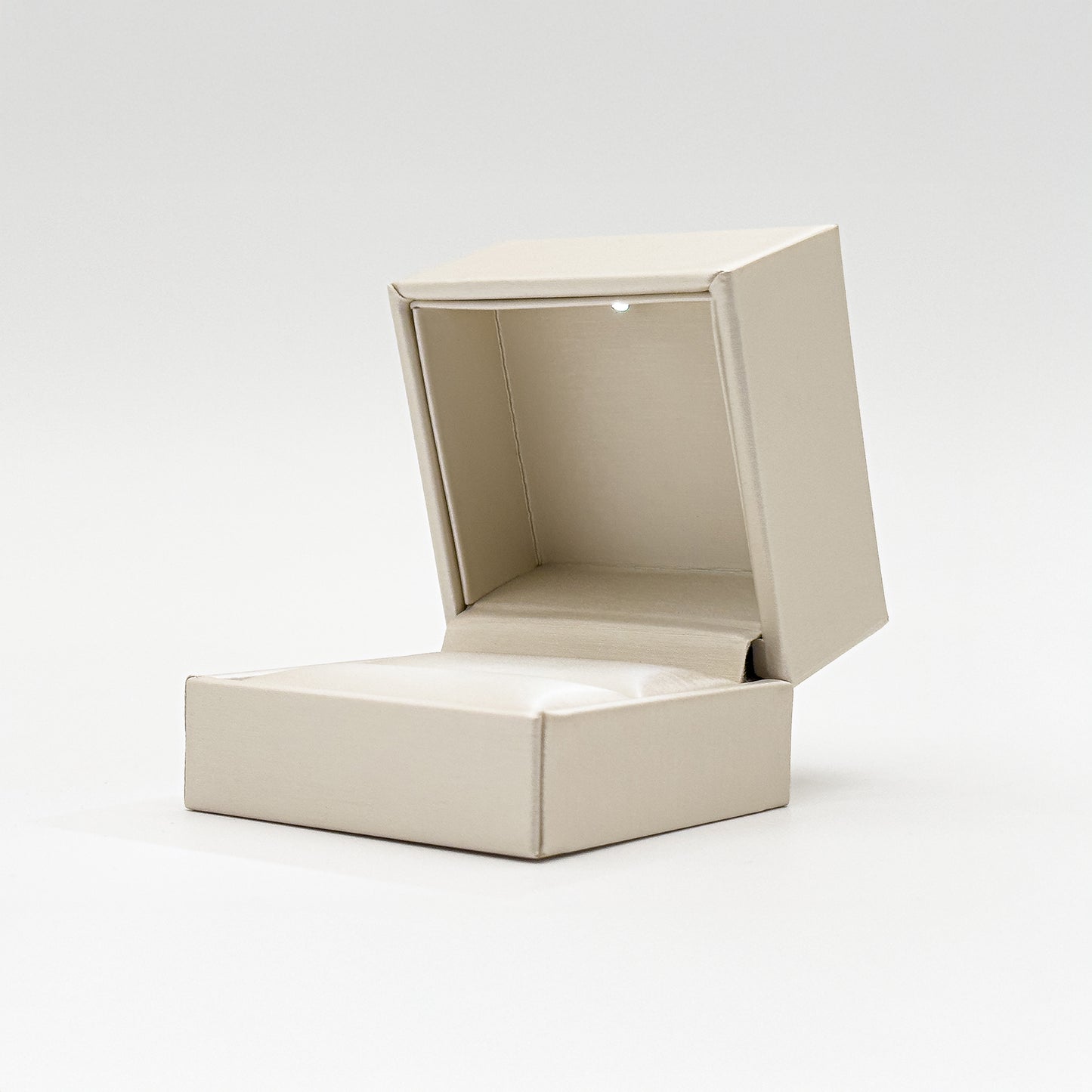 Brilliant | Luxury Satin LED Ring Case (Pack of 6)