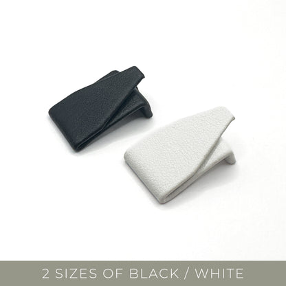 Ring Display Clip | 2 Sizes of Black / White