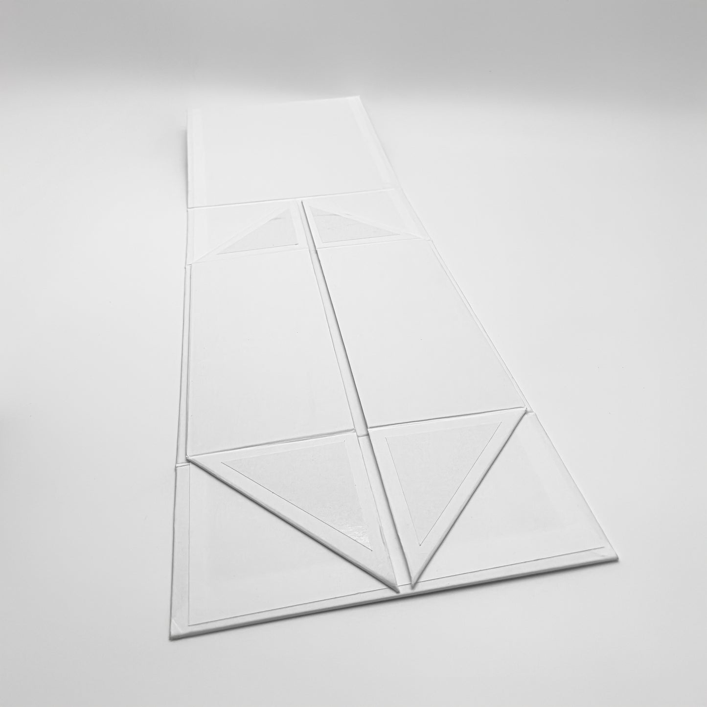 The Gift Box | Magnetic Folding Box for Gifts & Hampers