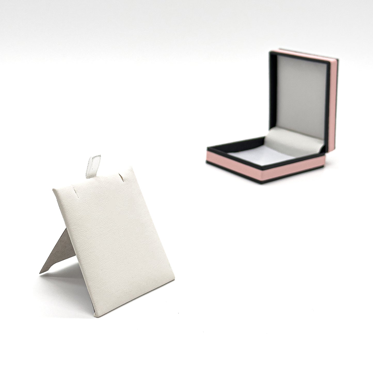 St. Tropez | Chic Pale Pink Pendant Case (Pack of 12)