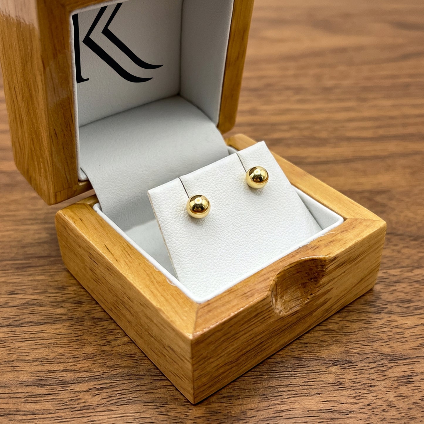 Windsor Hardwood | Luxury Gloss Wooden Stud Earring Case with PU Leather Interior